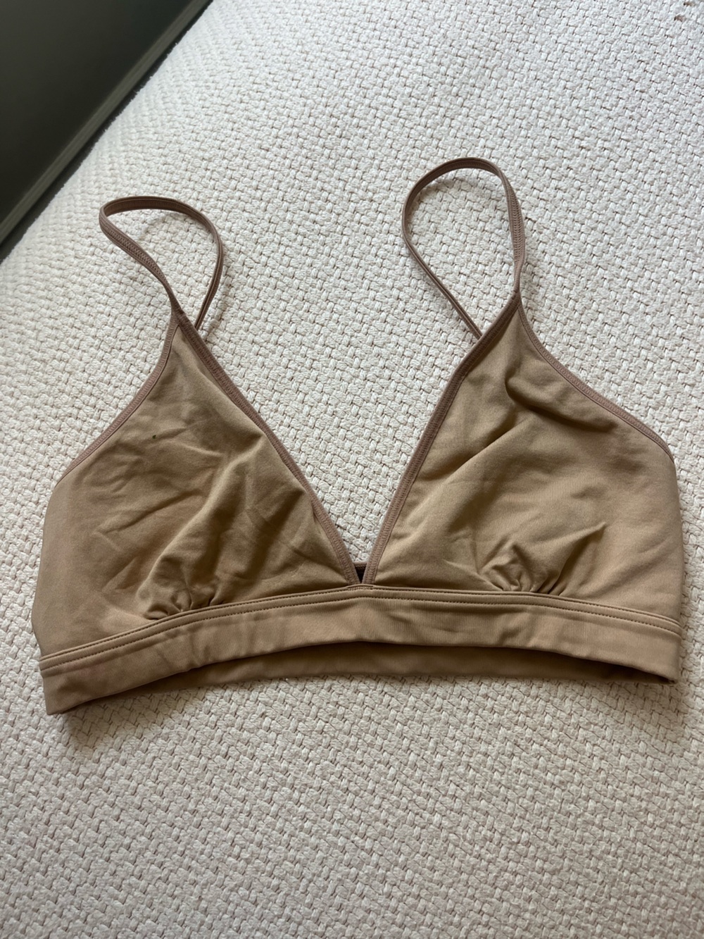 Uniqlo Nude/Tan Wireless Triangle Bralette